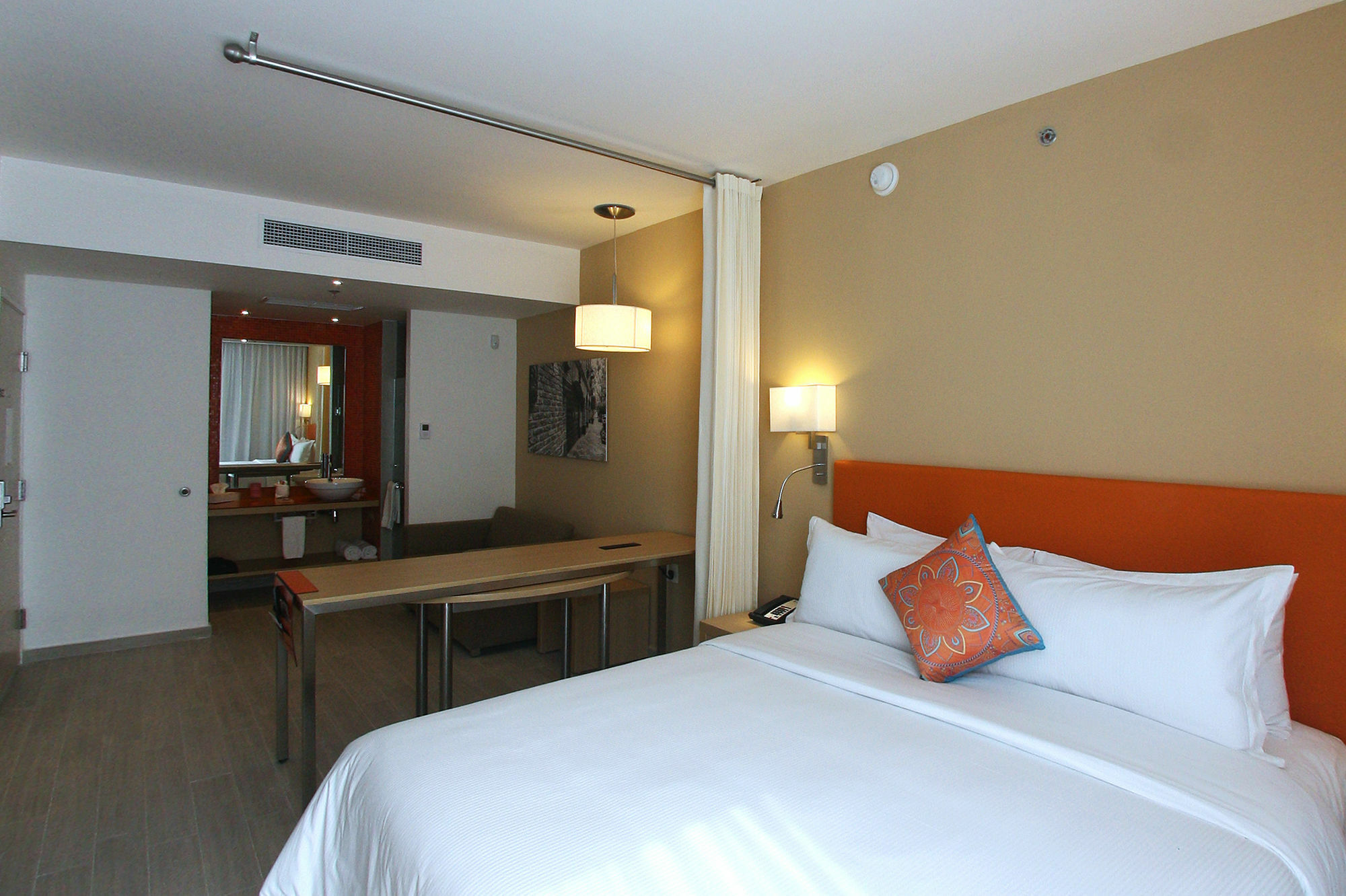 Fiesta & Loft Hotel 4*